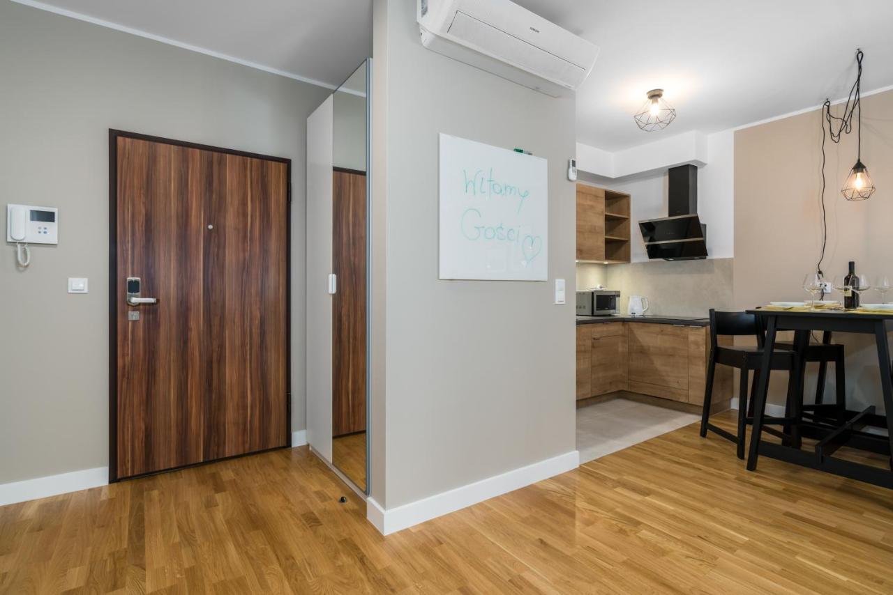 Apartament Black & White Mostowa By Renters Poznan Exterior photo